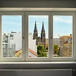Luxury Penthouse - Castle View, Terrace, Center Praga