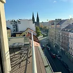 Luxury Penthouse - Castle View, Terrace, Center Praga