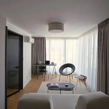 Luxury Penthouse - Castle View, Terrace, Center * פראג