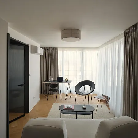 Luxury Penthouse - Castle View, Terrace, Center Διαμέρισμα