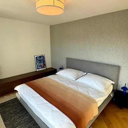 Luxury Penthouse - Castle View, Terrace, Center Praga
