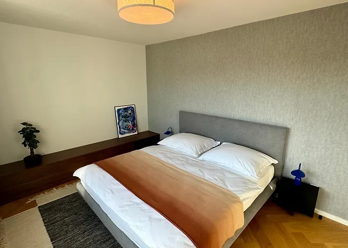 Luxury Penthouse - Castle View, Terrace, Center Prága