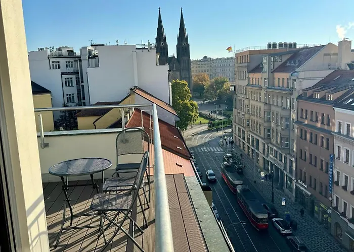 Luxury Penthouse - Castle View, Terrace, Center Prága