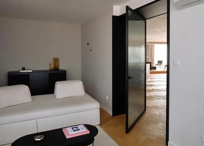Luxury Penthouse - Castle View, Terrace, Center Apartman *